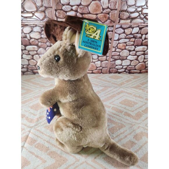 100% Australian Company Kangaroo with Joey #A93 - Picture 5 of 7